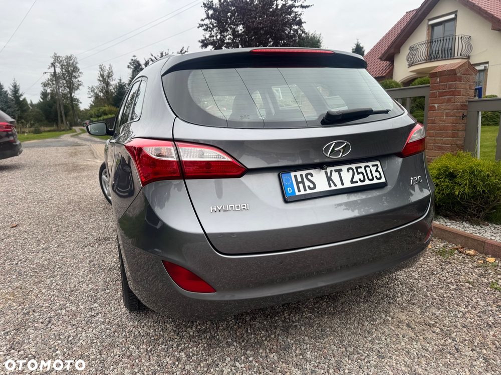 Hyundai i30 1.6 CRDi BlueDrive Classic - 11