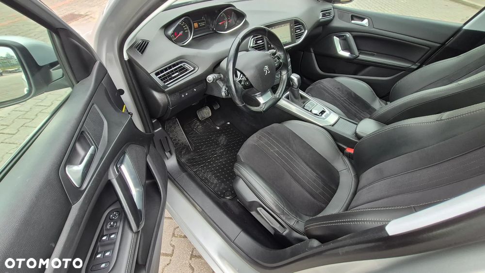 Peugeot 308 BlueHDi 120 EAT6 Stop & Start Allure - 24