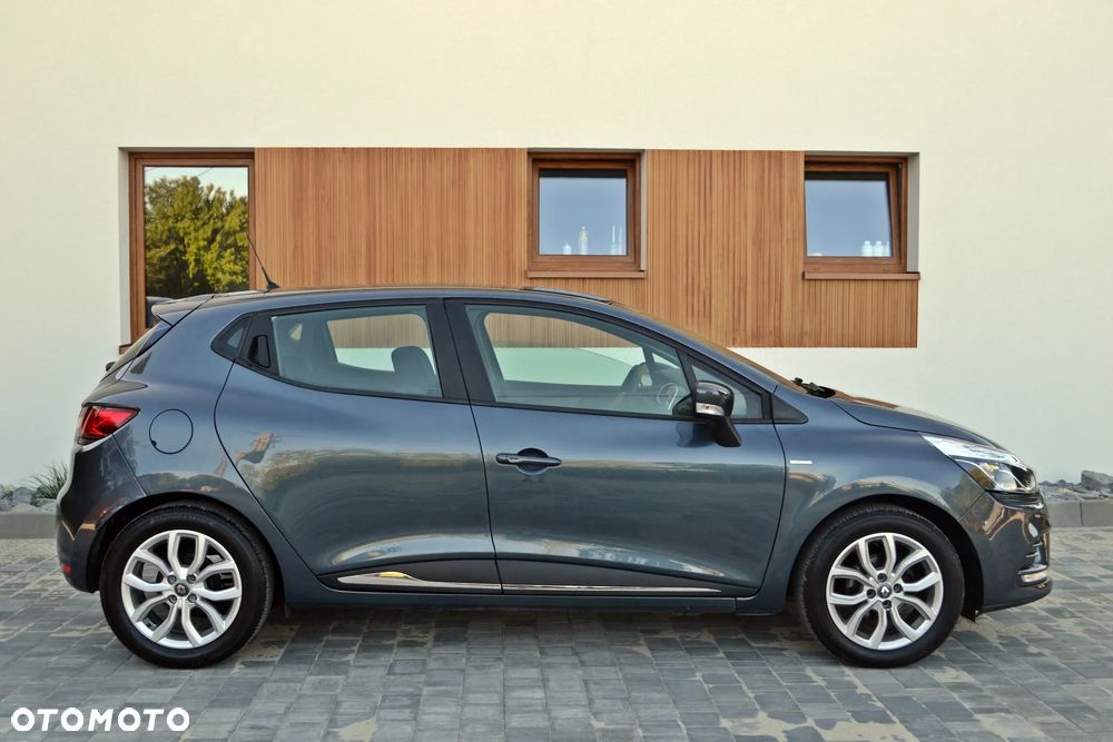 Renault Clio - 6