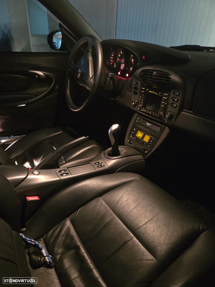 Porsche 911 (996) - 12