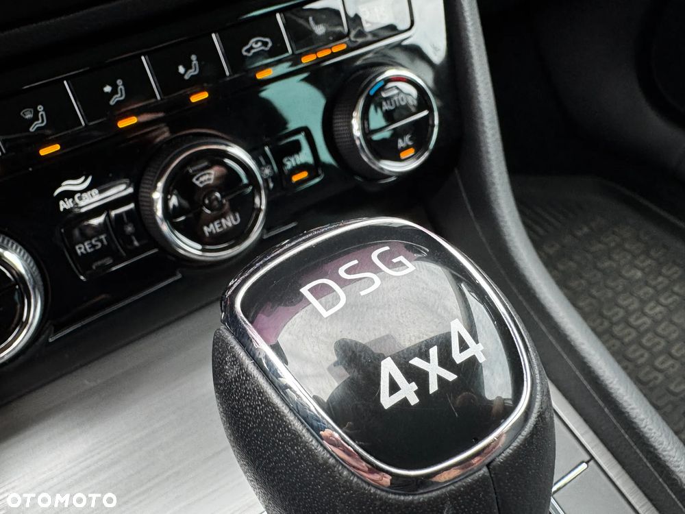 Skoda Superb 2.0 TDI SCR 4x4 Style DSG - 33
