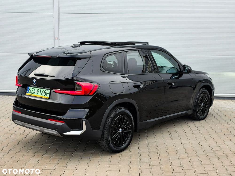 BMW iX1 eDrive20 66.5kWh xLine - 11