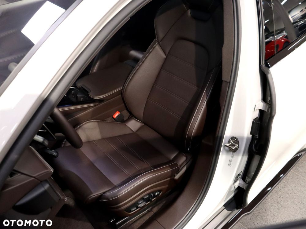 Porsche Panamera 4S E-Hybrid PHEV - 15