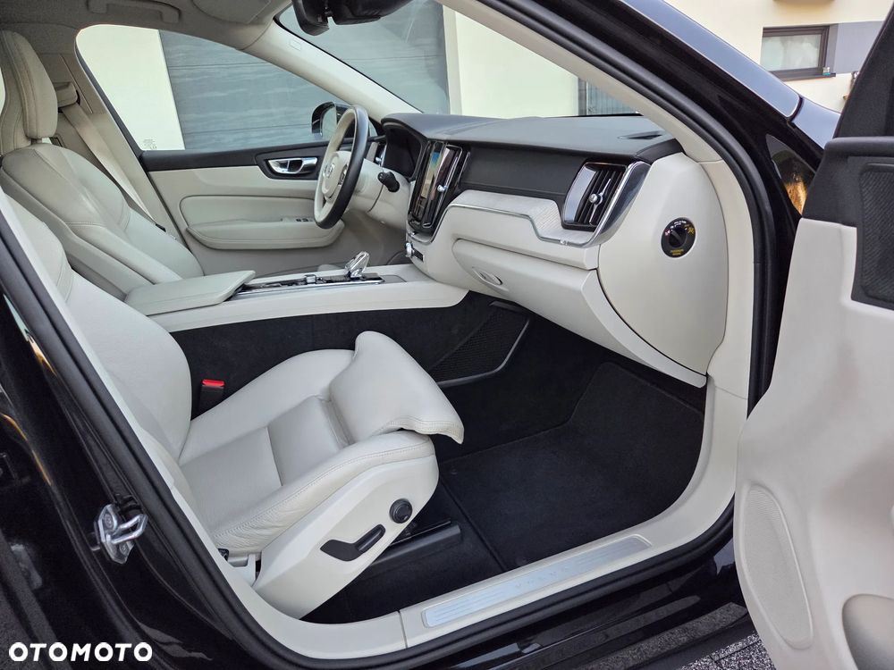 Volvo XC 60 B4 D AWD Inscription - 13