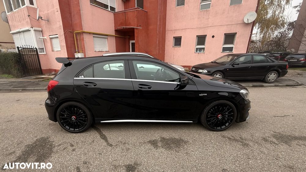 Mercedes-Benz A 45 AMG - 4