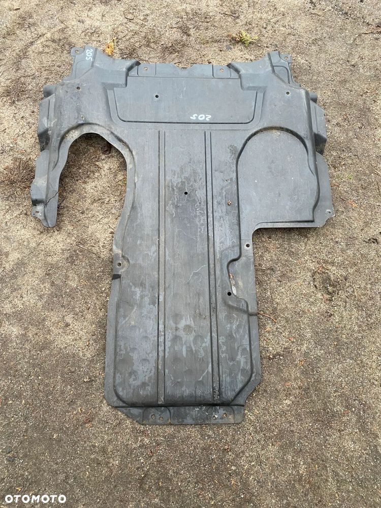 MERCEDES 205 oslona pod skrzynie A 2055240530 - 1