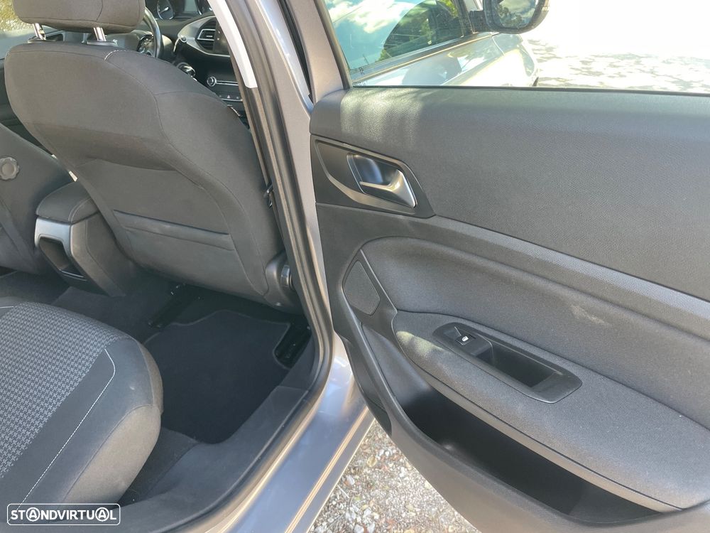 Peugeot 308 SW BlueHDi 120 Stop & Start Style - 23