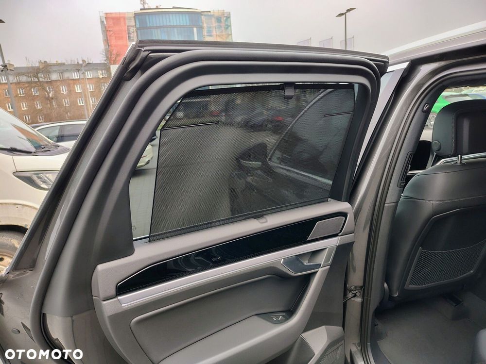 Volkswagen Touareg - 29