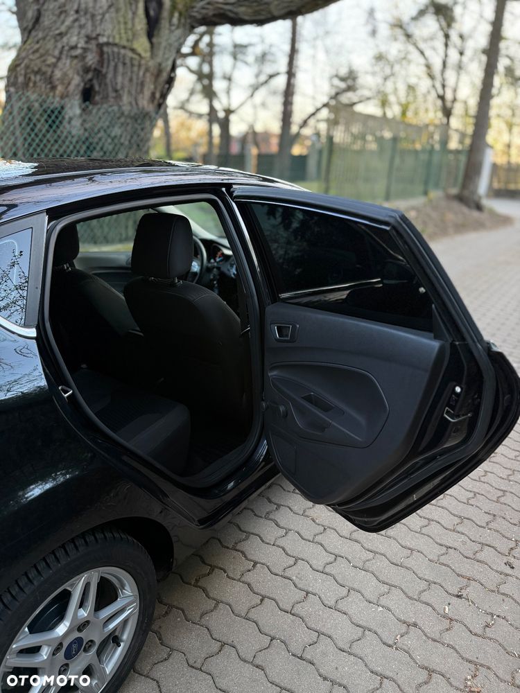 Ford Fiesta 1.0 EcoBoost Titanium - 12