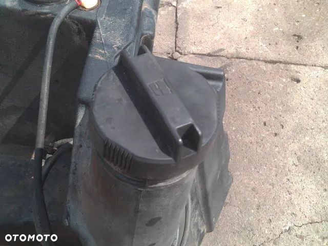 Zbiornik paliwa lewy John Deere 7720 - 2