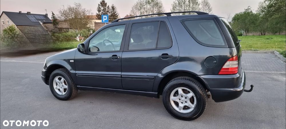 Mercedes-Benz ML - 15