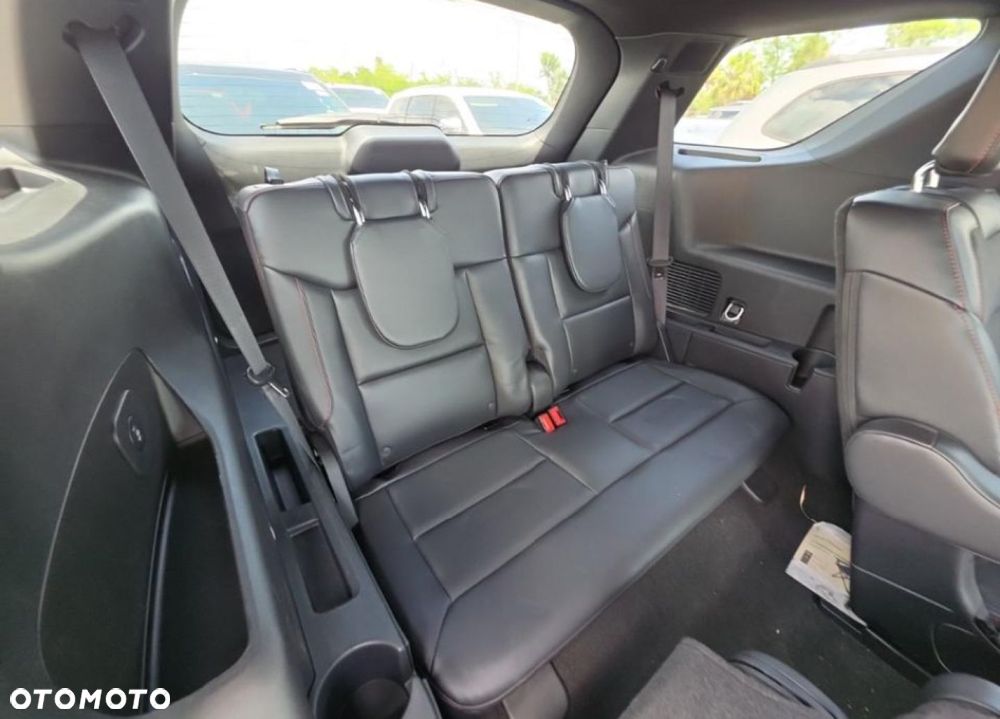 Ford Explorer - 18