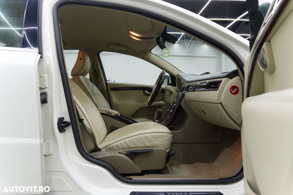 Volvo S80 D5 AWD Executive Geartronic - 9