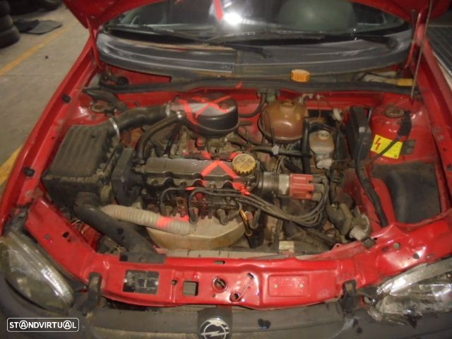 Carro MOT: X12SZ CXVEL:16831W418  OPEL CORSA B 1993 1.2I 45CV 5P VERMELHO GASOLINA - 2