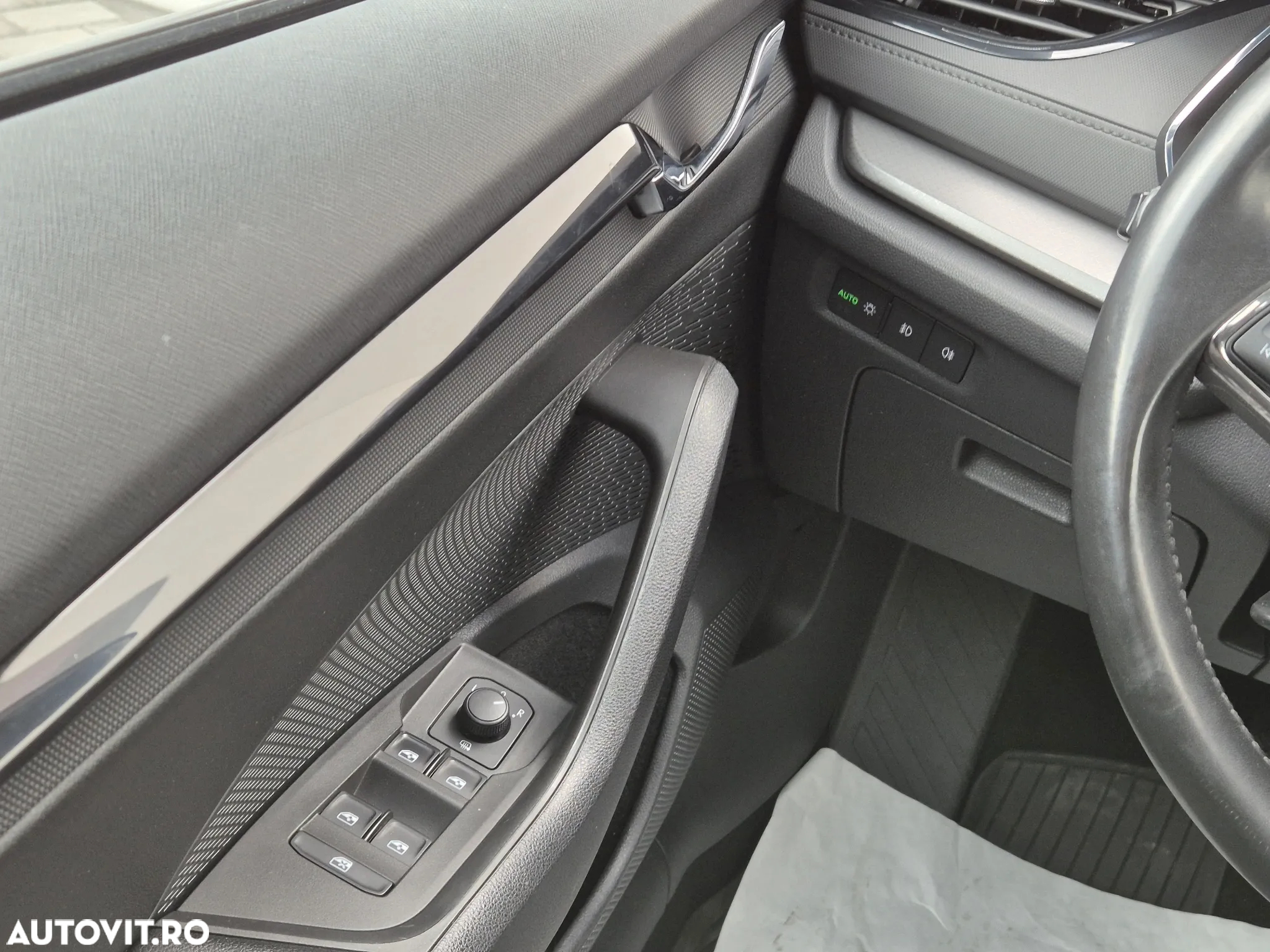 Skoda Octavia 2.0 TDI DSG Ambition - 13