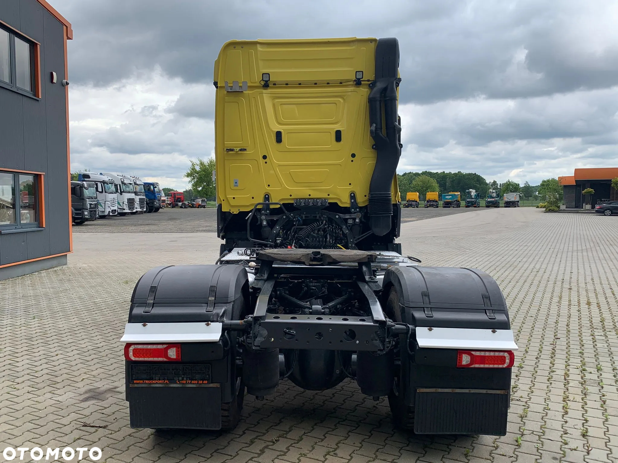 Mercedes-Benz ACTROS 1846 4x4HAD EURO6 CIĄGNIK SIODŁOWY Z HYDRAULIKĄ WYWROTU - 9