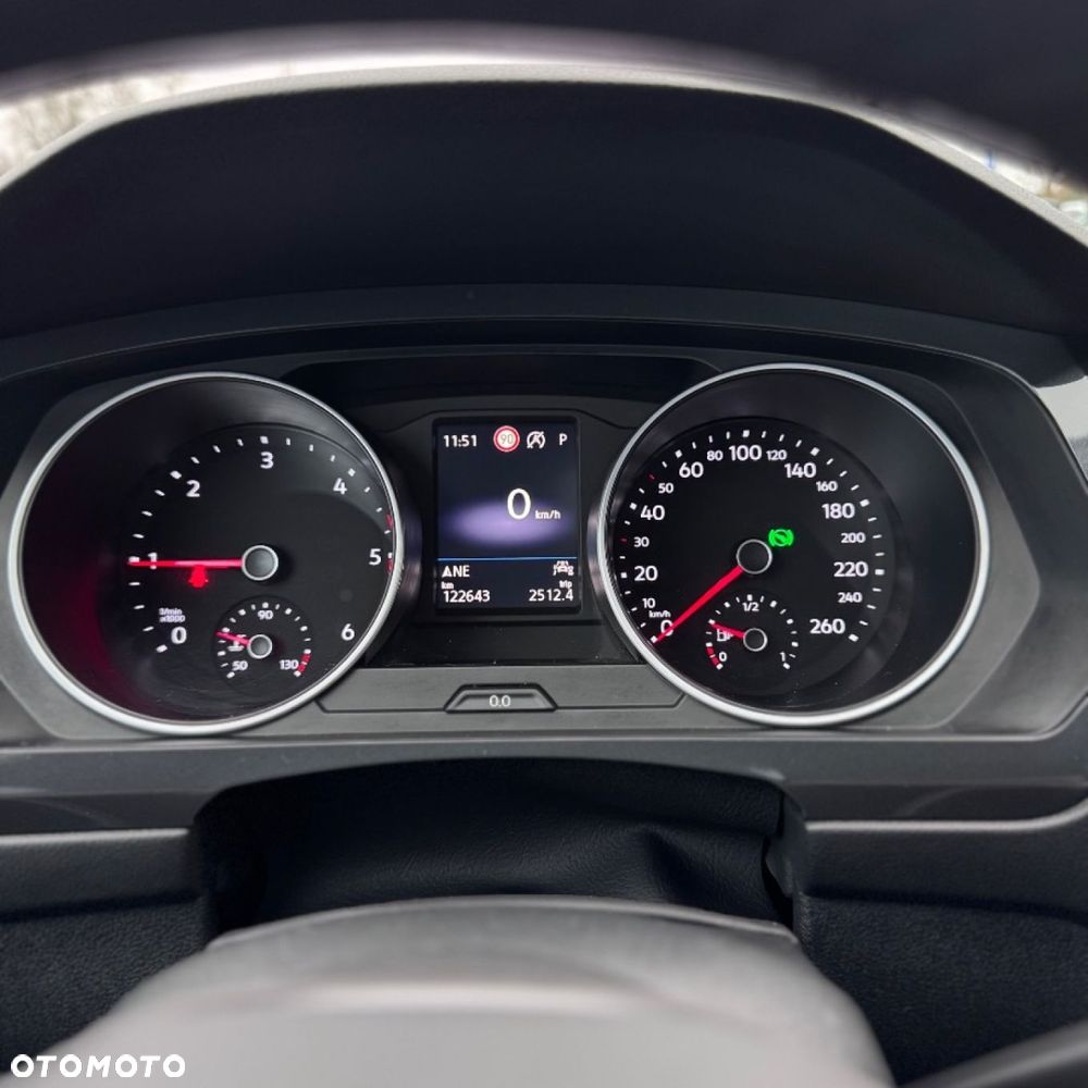 Volkswagen Tiguan - 35