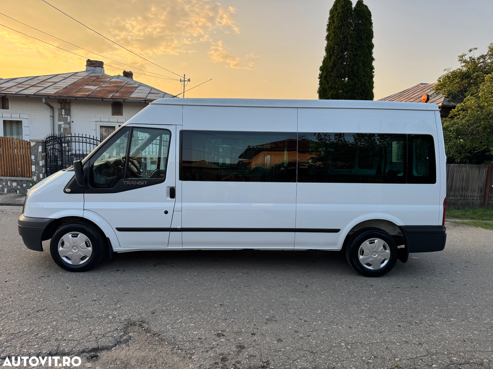 Ford Transit 300 K TDCi Pkw VA Trend - 15