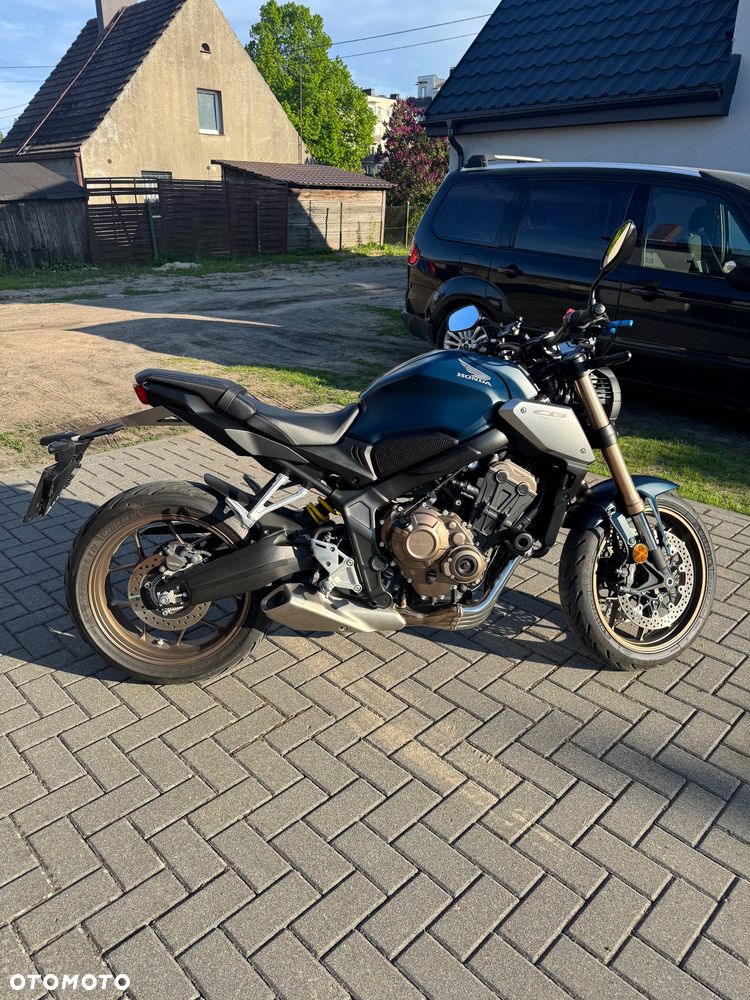Honda CB - 3