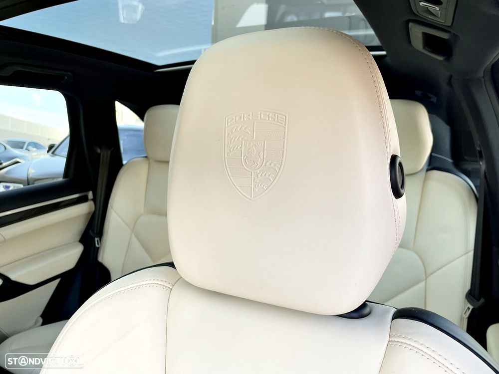 Porsche Cayenne S E-Hybrid - 26
