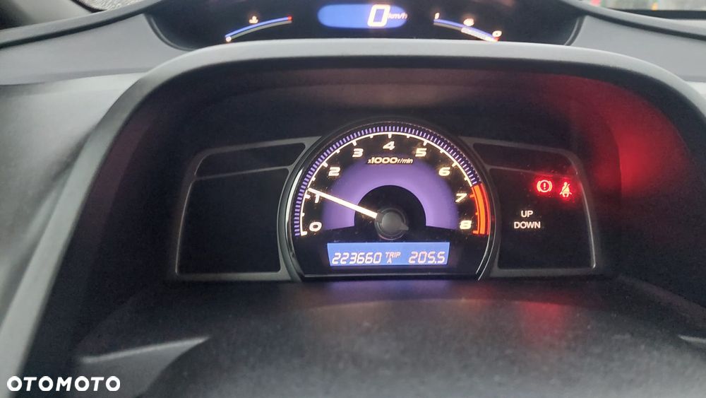 Honda Civic 1.8 Comfort - 9