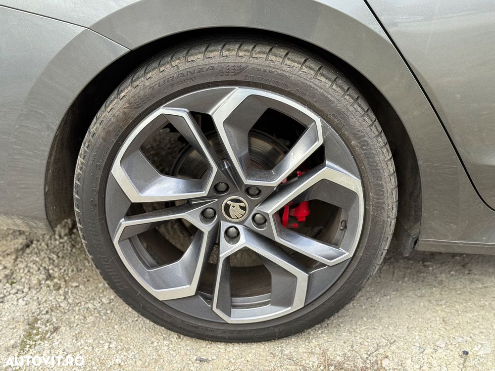 SKODA Octavia 2023 — imagine 4