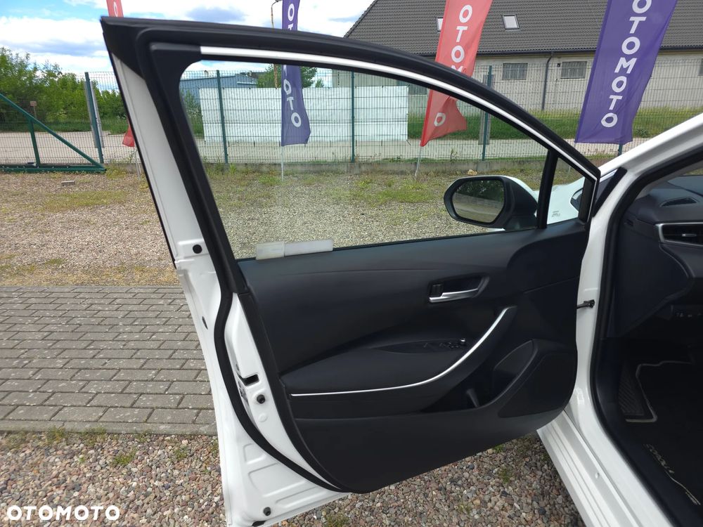 Toyota Corolla 1.8 Hybrid Comfort - 18