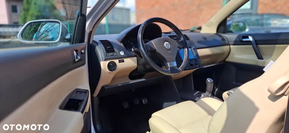 Volkswagen Polo 1.6 Sportline - 15