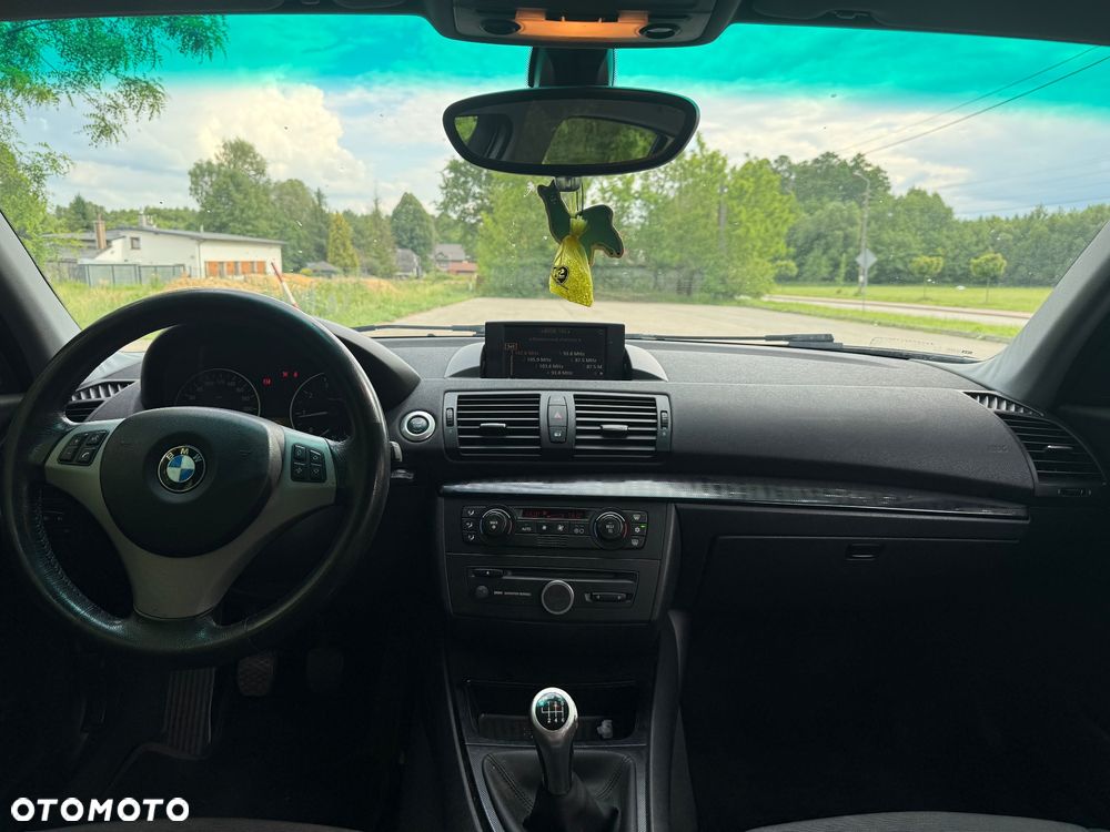 BMW Seria 1 - 16
