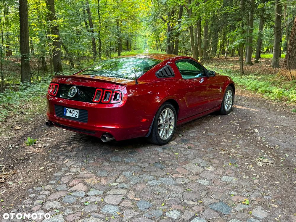 Ford Mustang 3.7 V6 Premium - 10