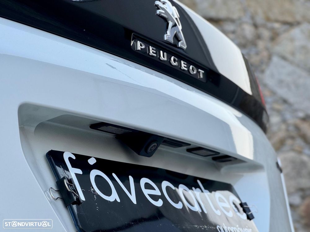 Peugeot 3008 1.2 PureTech Allure EAT6 - 39