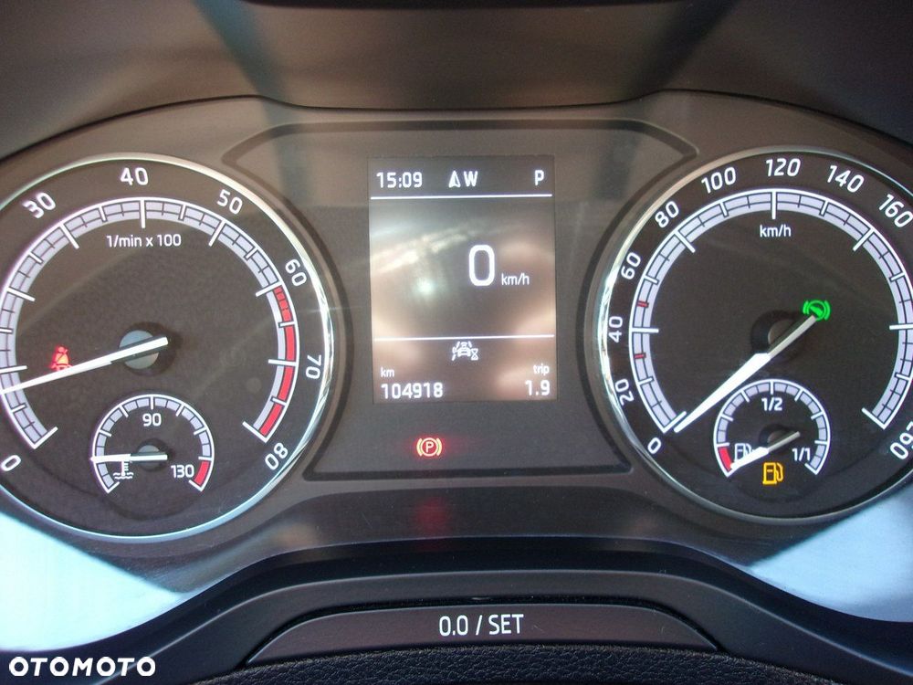 Skoda Karoq 1.5 TSI ACT 4x2 Style DSG - 18