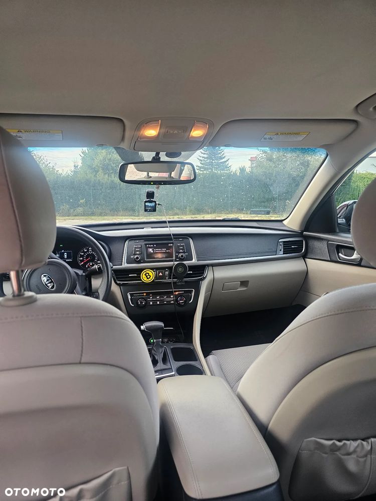 Kia Optima - 7