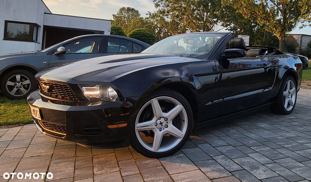 Ford Mustang - 2