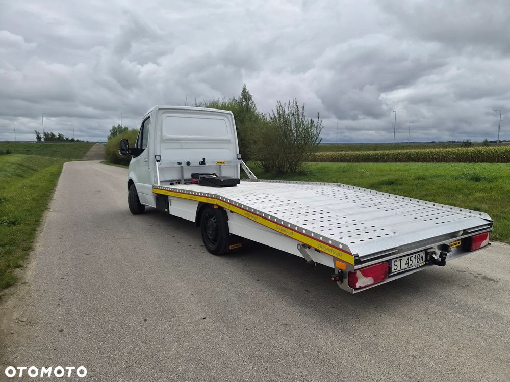 Mercedes-Benz Sprinter 907.255 - 5