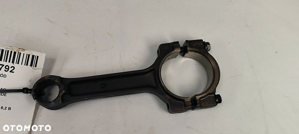 Korbowód 501 3847 GKN Cadillac Escalade 6.2  2007r. - 1