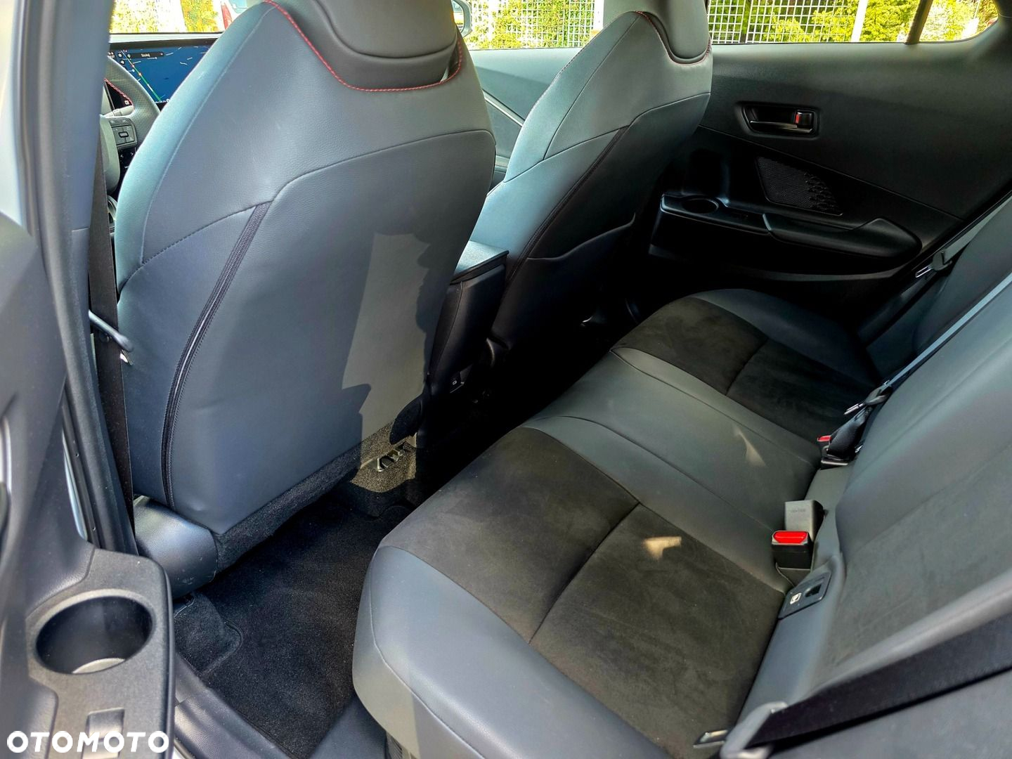 Toyota C-HR - 24