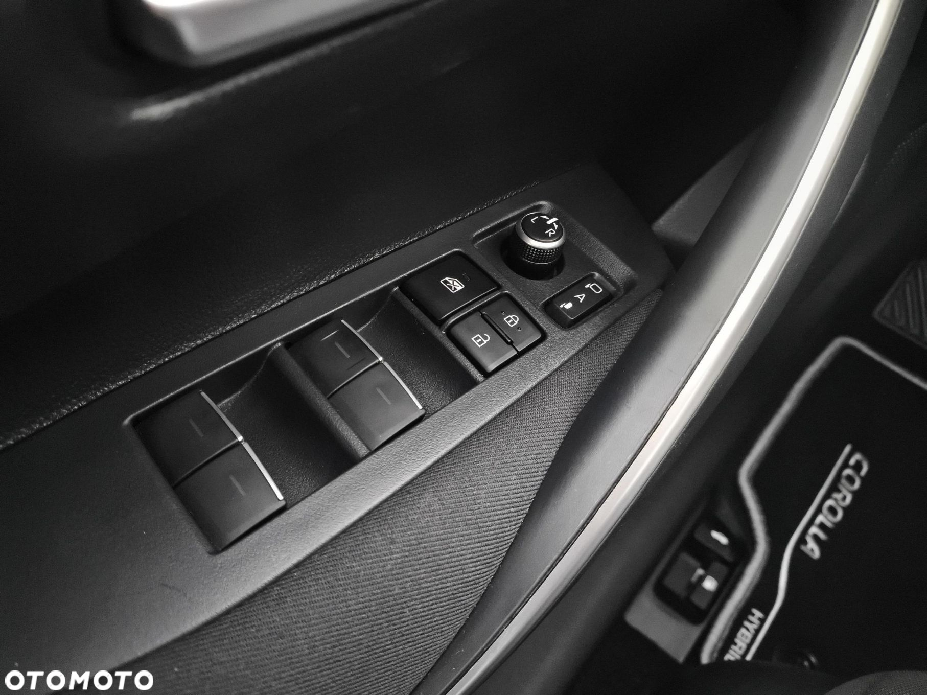 Toyota Corolla - 16