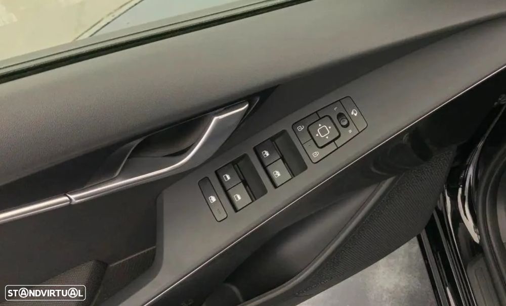 Kia Niro EV 64kWh Tech - 17