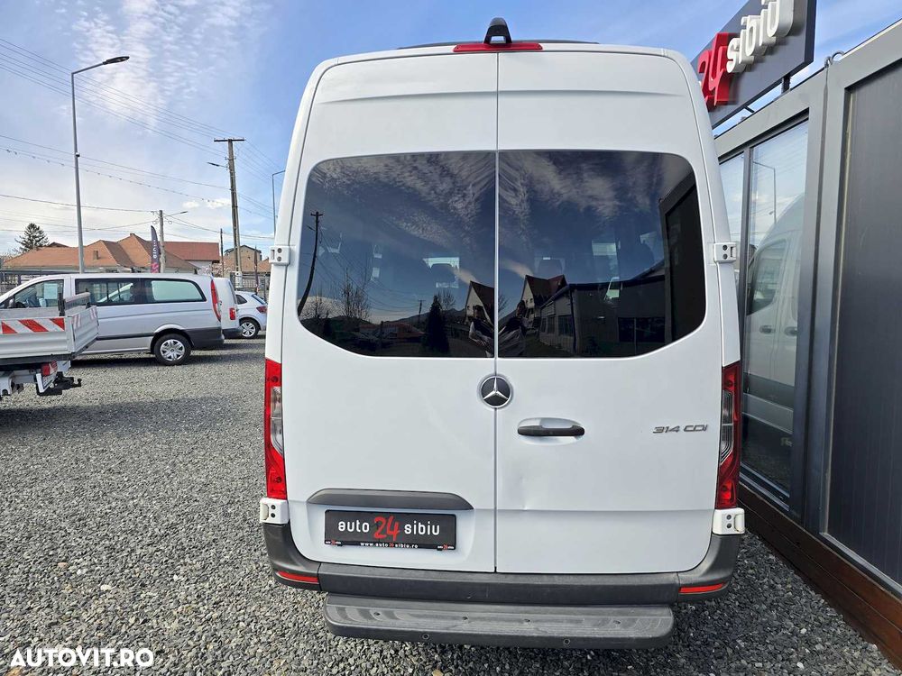 Mercedes-Benz Sprinter - 5