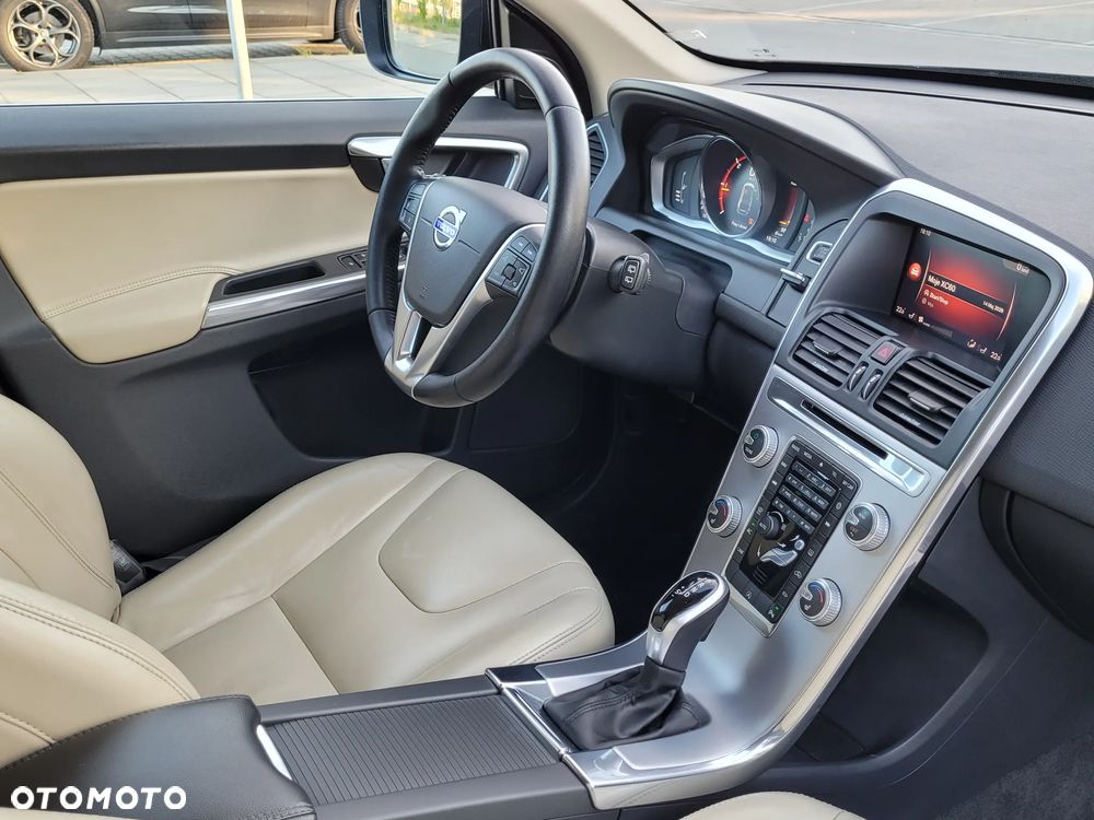 Volvo XC 60 D4 Drive-E Summum - 11
