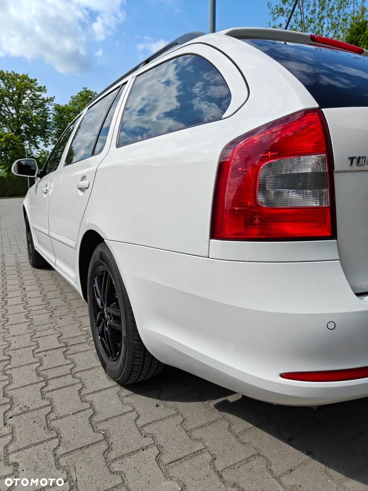 Skoda Octavia 1.6 TDI DPF FAMILY - 10