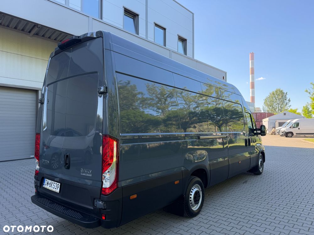 Iveco DAILY 35S18 - 8