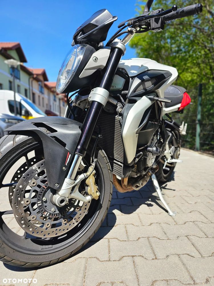 MV AGUSTA Brutale - 5