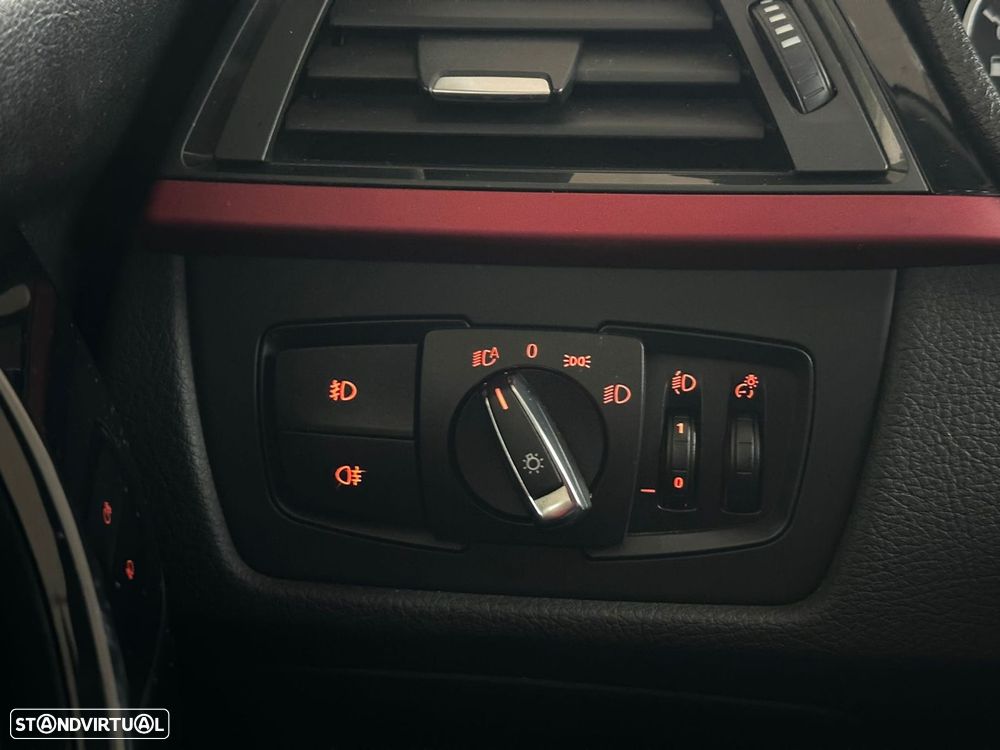 BMW 320 d Line Modern - 16