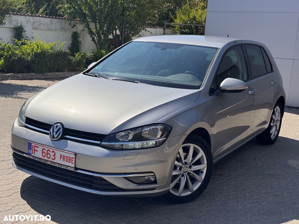 Volkswagen Golf - 2