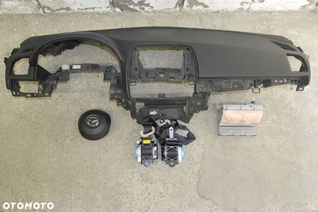 PULPIT Deska MAZDA CX5 CX AIRBAG KONSOLA Pasy - 1