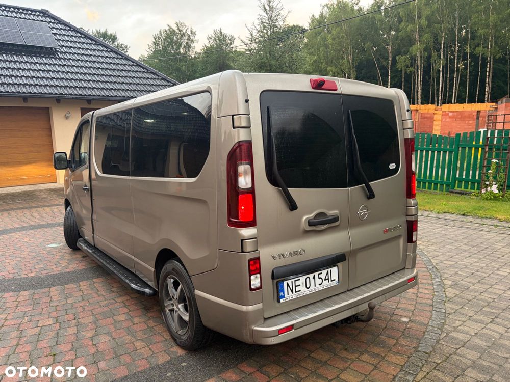 Opel Vivaro - 2