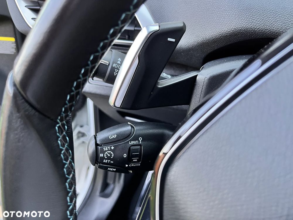 Peugeot 3008 2.0 BlueHDi Crossway S&S EAT8 - 19