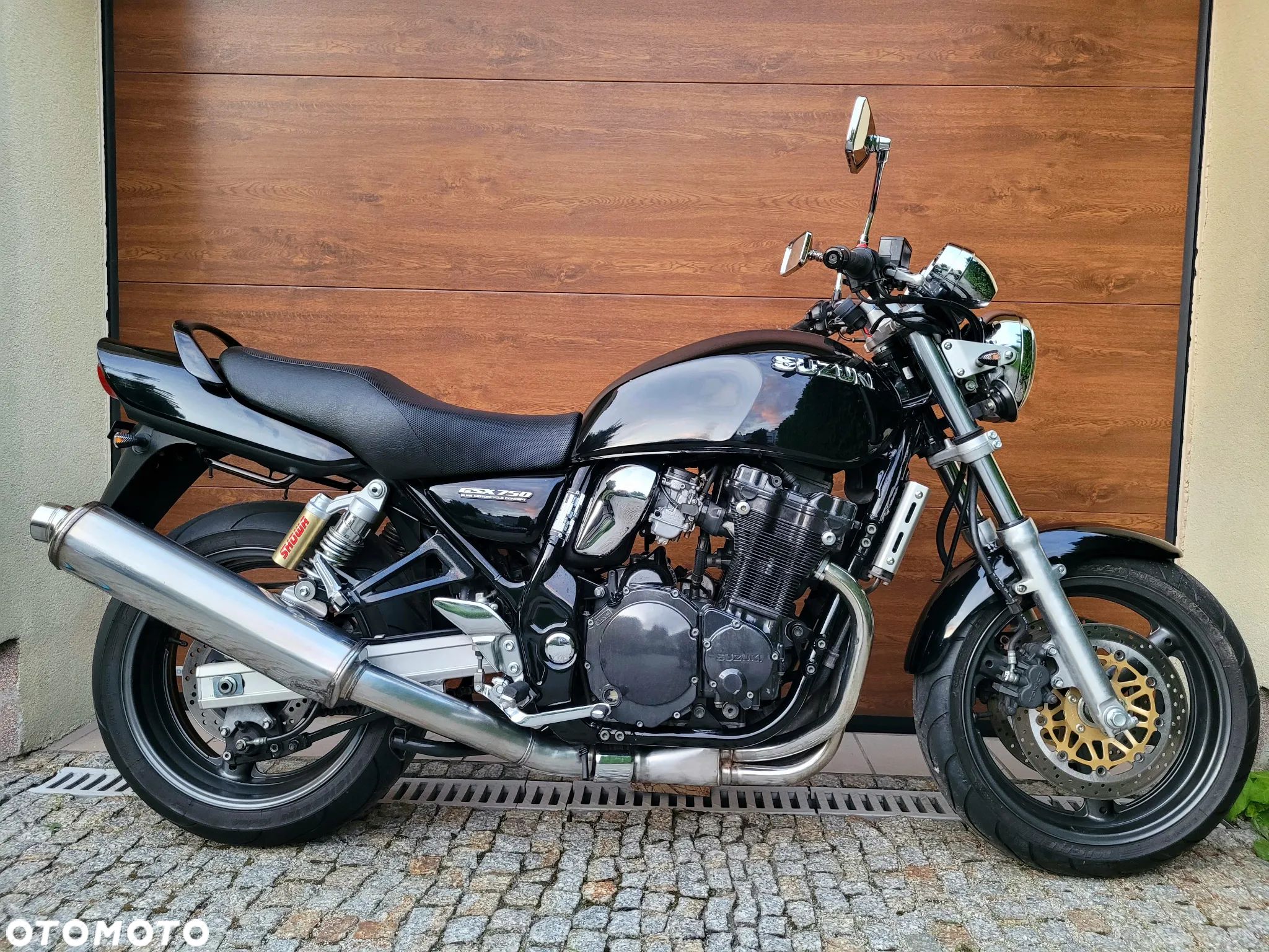 Suzuki GSX - 1